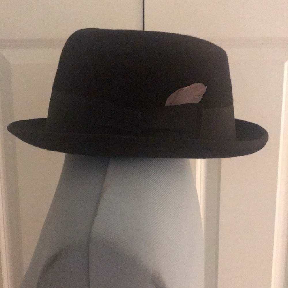 Vintage Champ Feel the Felt Fedora Hat with Band and Feather Accent 7 3/8